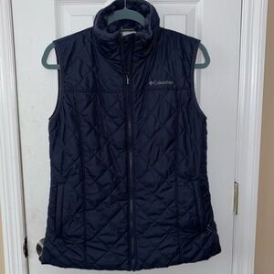 Columbia Copper Crest Quilted Vest with pockets
Brand new w/o tags